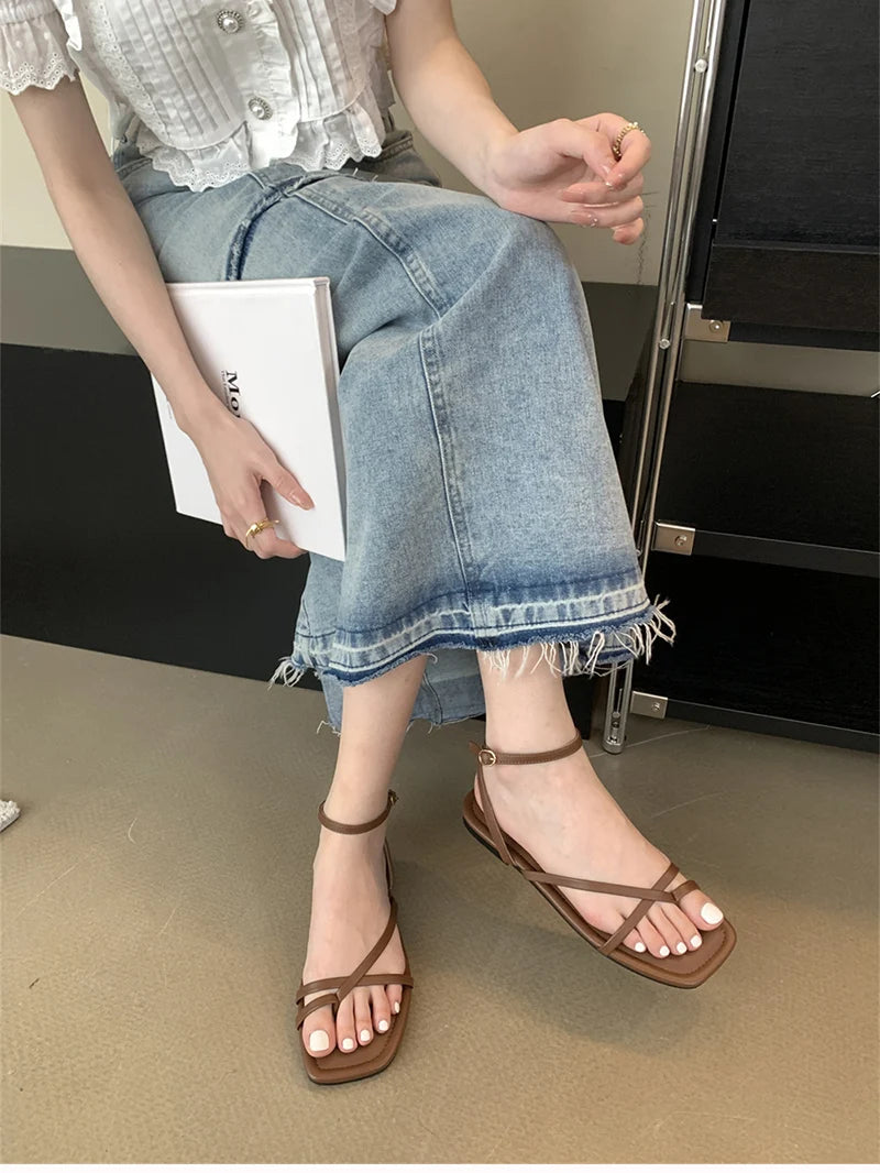 2024 Summer Gladiator Women Sandals Fashion Elegant Narrow Band Clip Toe Shoes Ladies Comfort Flats Beach Sandalias